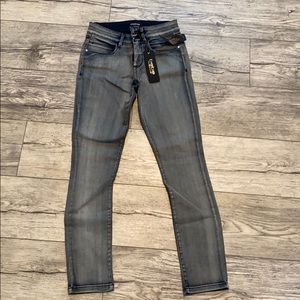 Bebe NWT grey wash skinny jeans